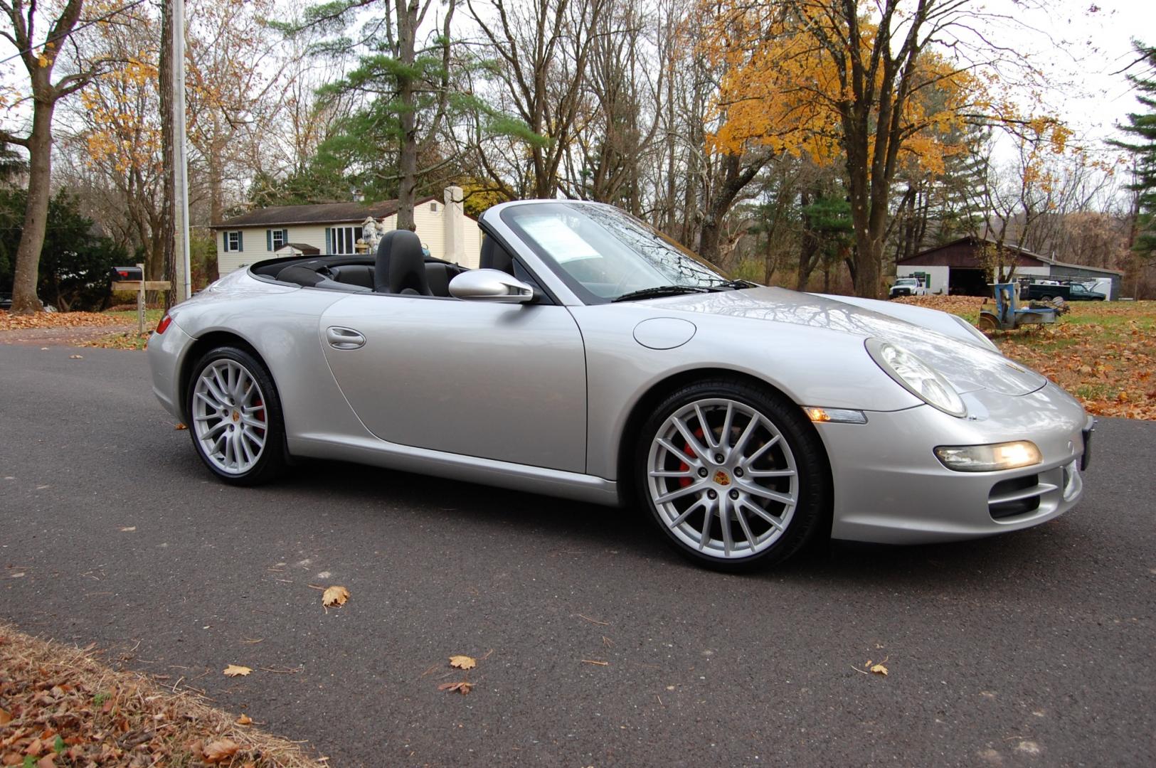 2006 Silver /Black Leather Porsche 911 (WP0CA29946S) with an 3.6L engine, 6 Speed Manual transmission, located at 6528 Lower York Road, New Hope, PA, 18938, (215) 862-9555, 40.358707, -74.977882 - Here we have a beautiful 911 convertible with a 3.6L 6 cylinder engine putting power to the rear wheels via a 6 speed manual transmission. The interior offers black leather, keyless entry, 2 master keys, cruise control, tilt steering wheel, power windows/locks/mirrors, power convertible top, power s - Photo#7